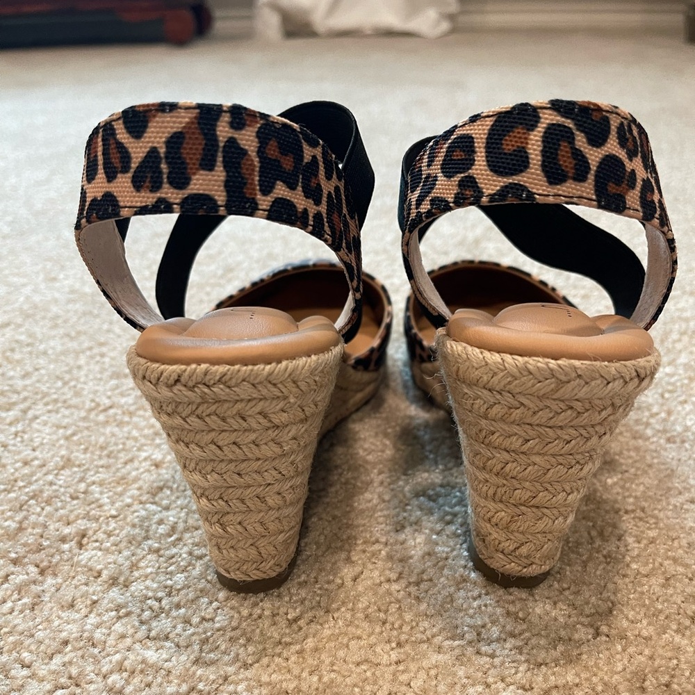 Me Too Leopard Print Wedges - Picture 6 of 8